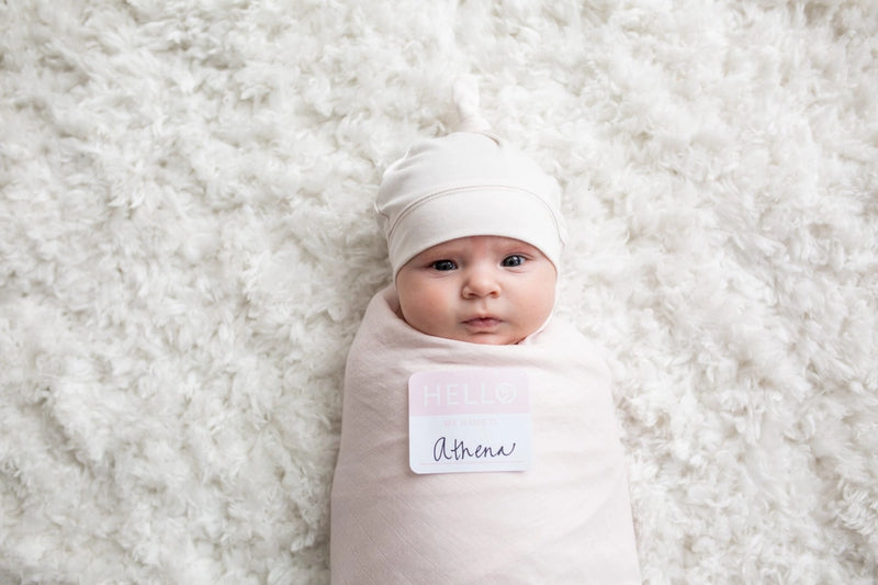 Lulujo Hello World Hat & Swaddle Set – Baby Pink