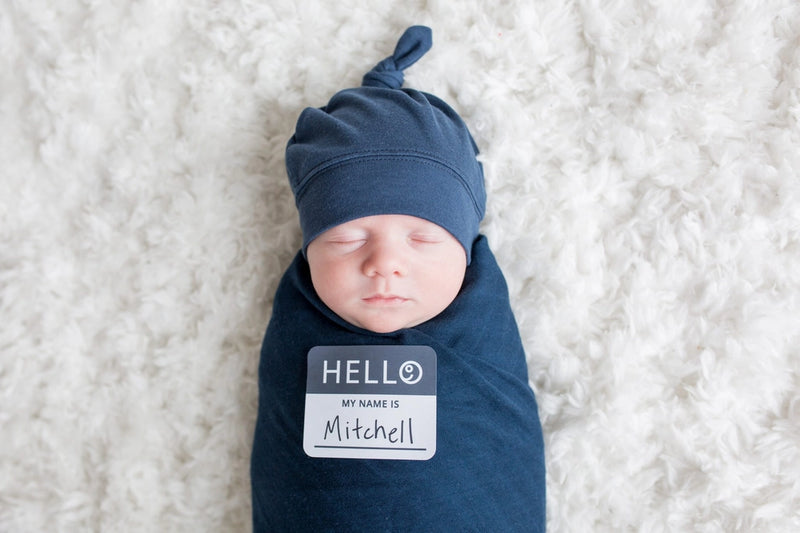 Lulujo Hello World Hat & Swaddle Set – Navy