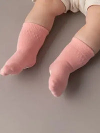 Cami - Non-Slip Baby Socks in Purple & Pink Colors